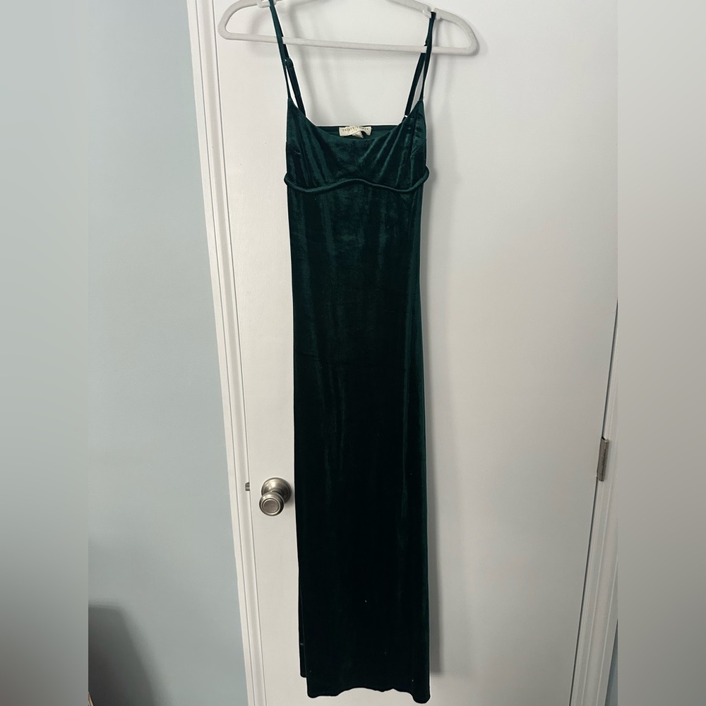Elegant Green Velvet Women's Dress